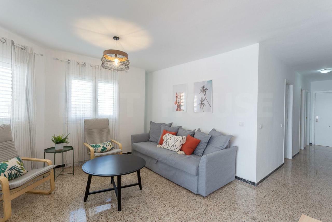 Cozy Apartment In Salinetas Beach. Екстериор снимка